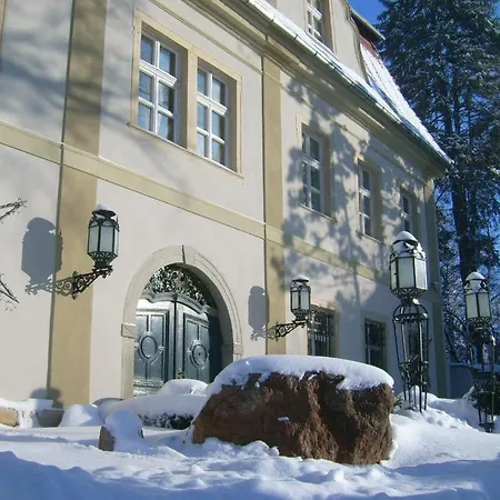 Palac Miejski 3*